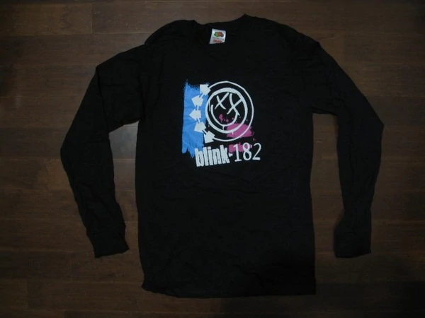Blink 182 - Smiley Logo -Black Long Sleeve Shirt